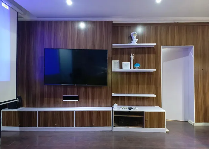 Lovely 2-Bed House In Lagos